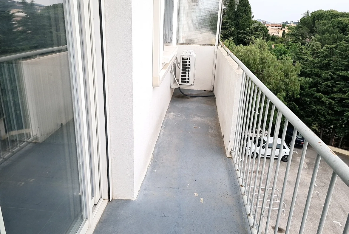 Appartement 3 pièces avec vue dégagée à La Valette du Var 