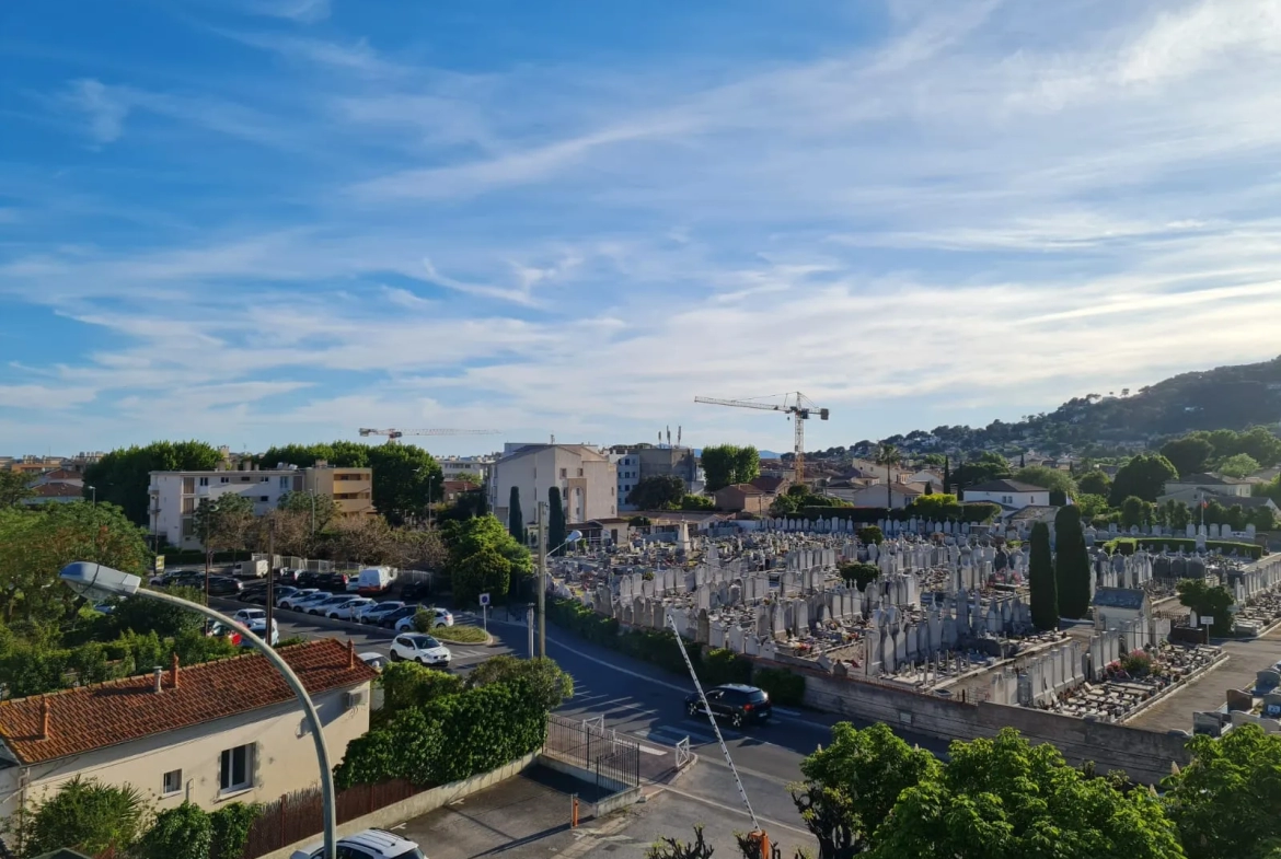 Appartement 3 pièces avec vue dégagée à La Valette du Var 