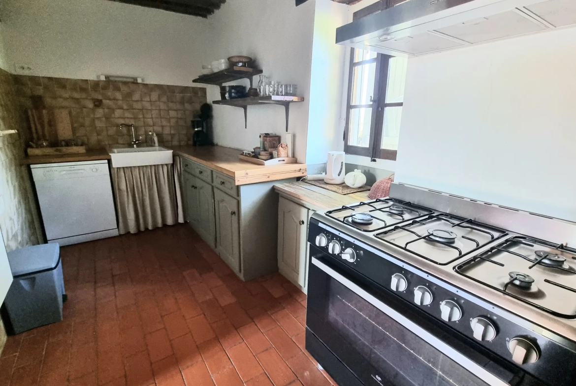 Maison en pierres à Sermages - 195 000 euros 