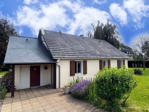 Maison de plain-pied à Montaignac st hippolyte