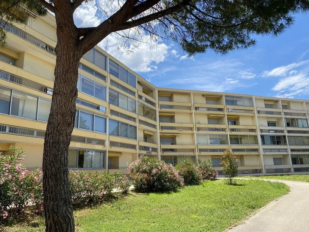 Appartement T1 avec vue sur le parc Charles de Gaulle à Balaruc les bains 