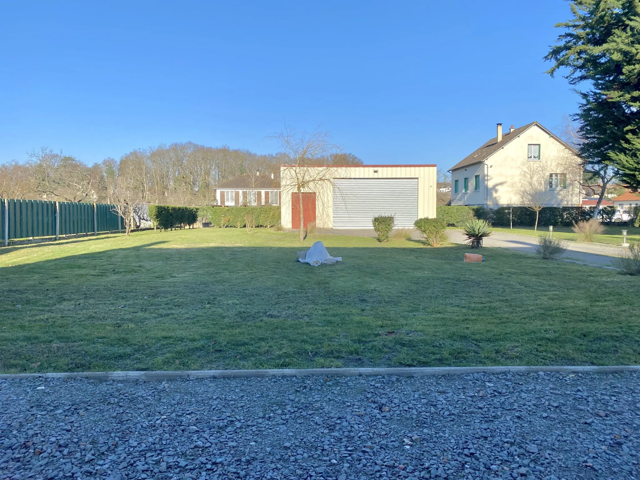 Maison rénovée avec 4 chambres à Vierzon 