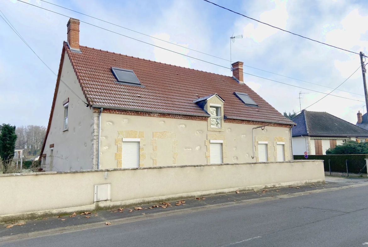 Maison rénovée avec 4 chambres à Vierzon 