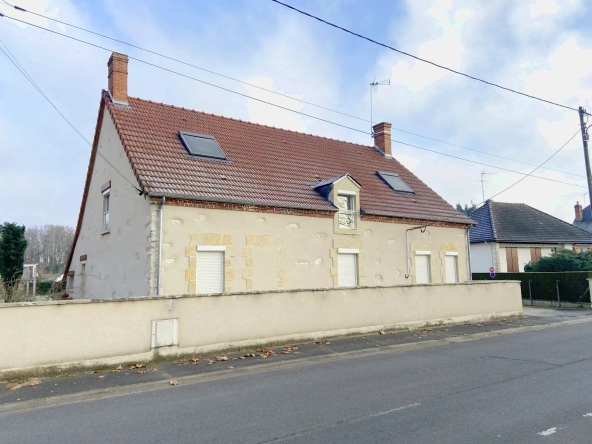 Maison rénovée avec 4 chambres à Vierzon