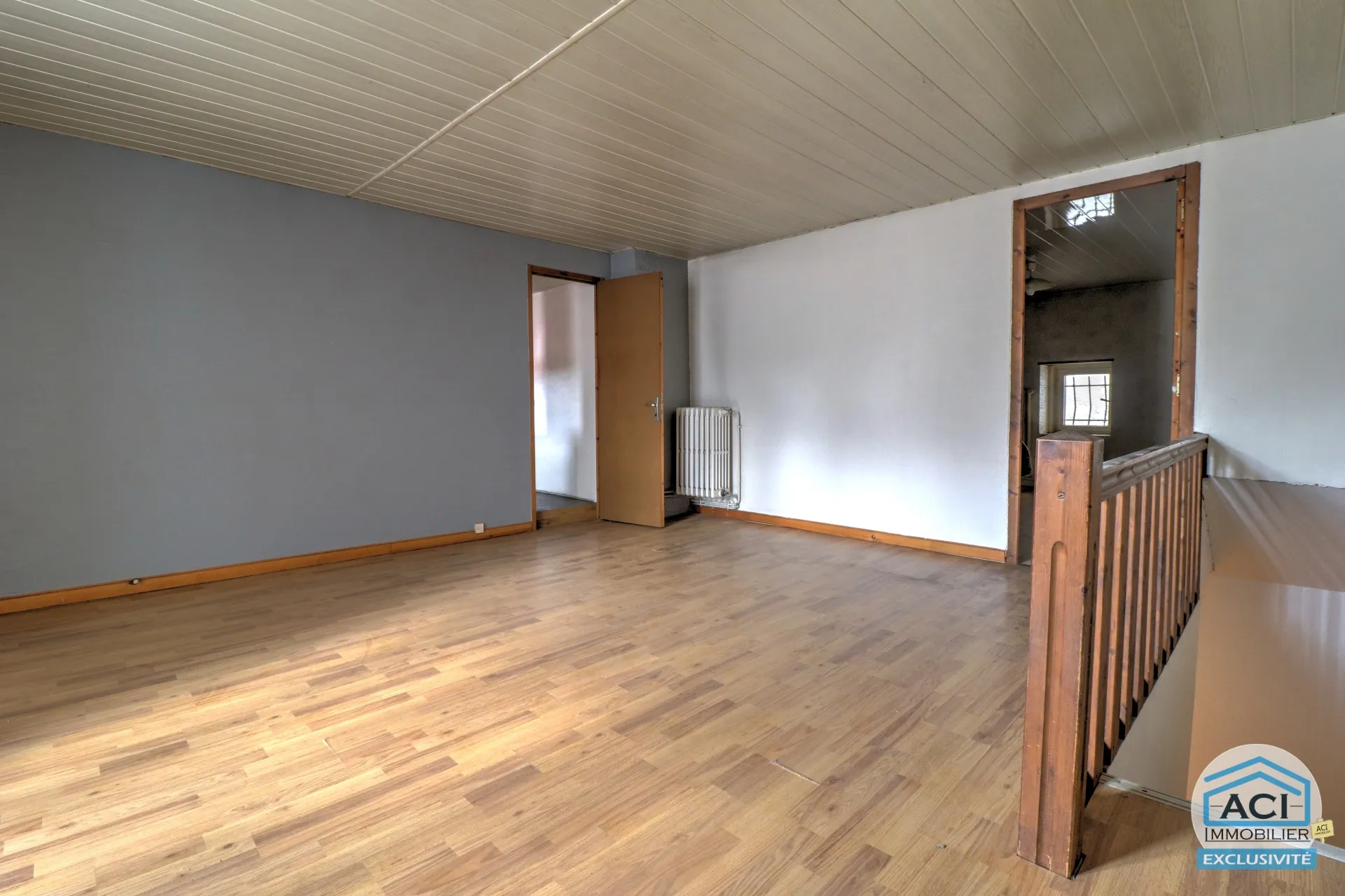 Maison de 172m2 avec T2 indépendant - Terrain de 321m2 à Givors 