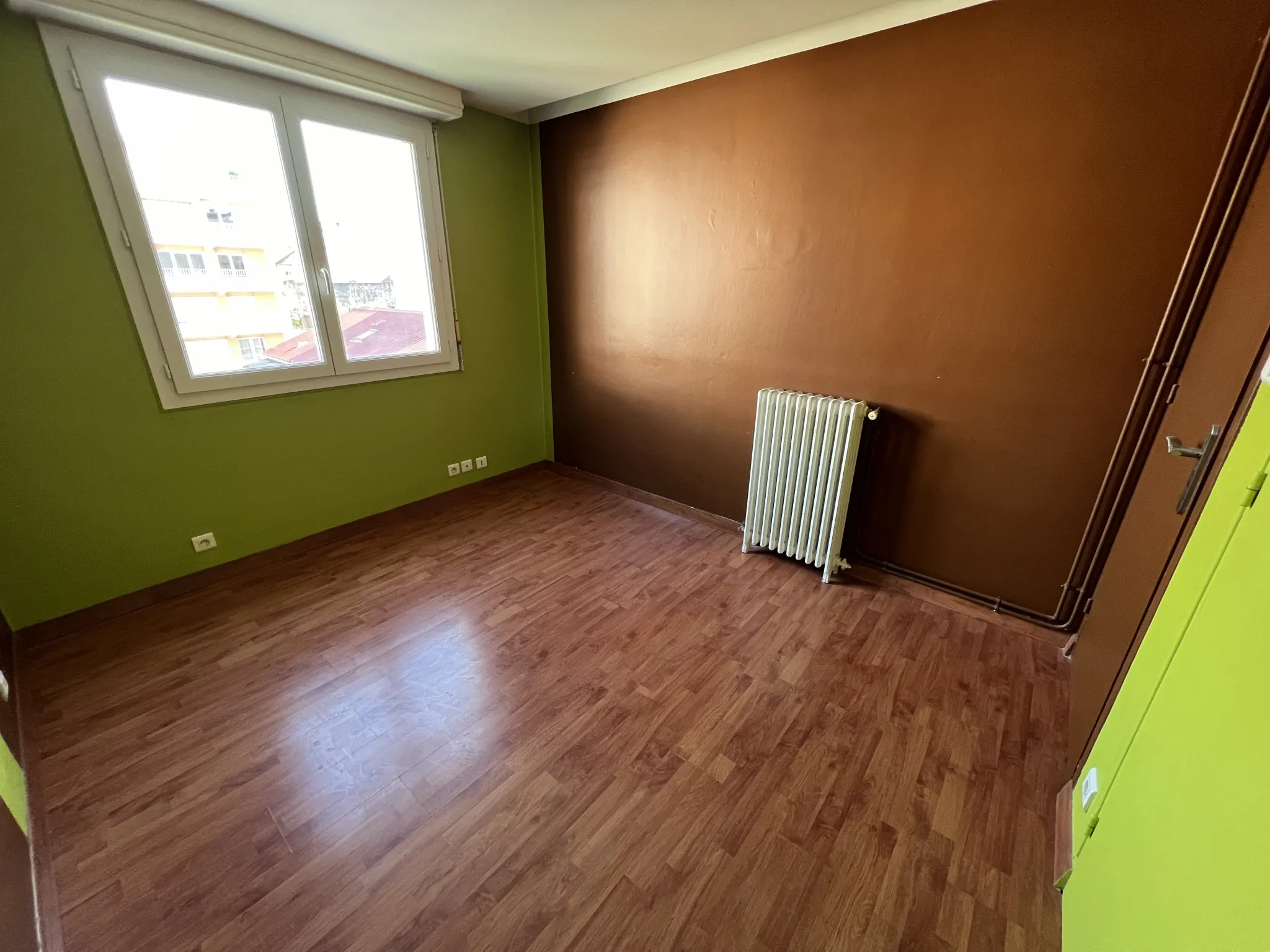 Appartement T3 de 54m2 avec balcon et garage à Pau 