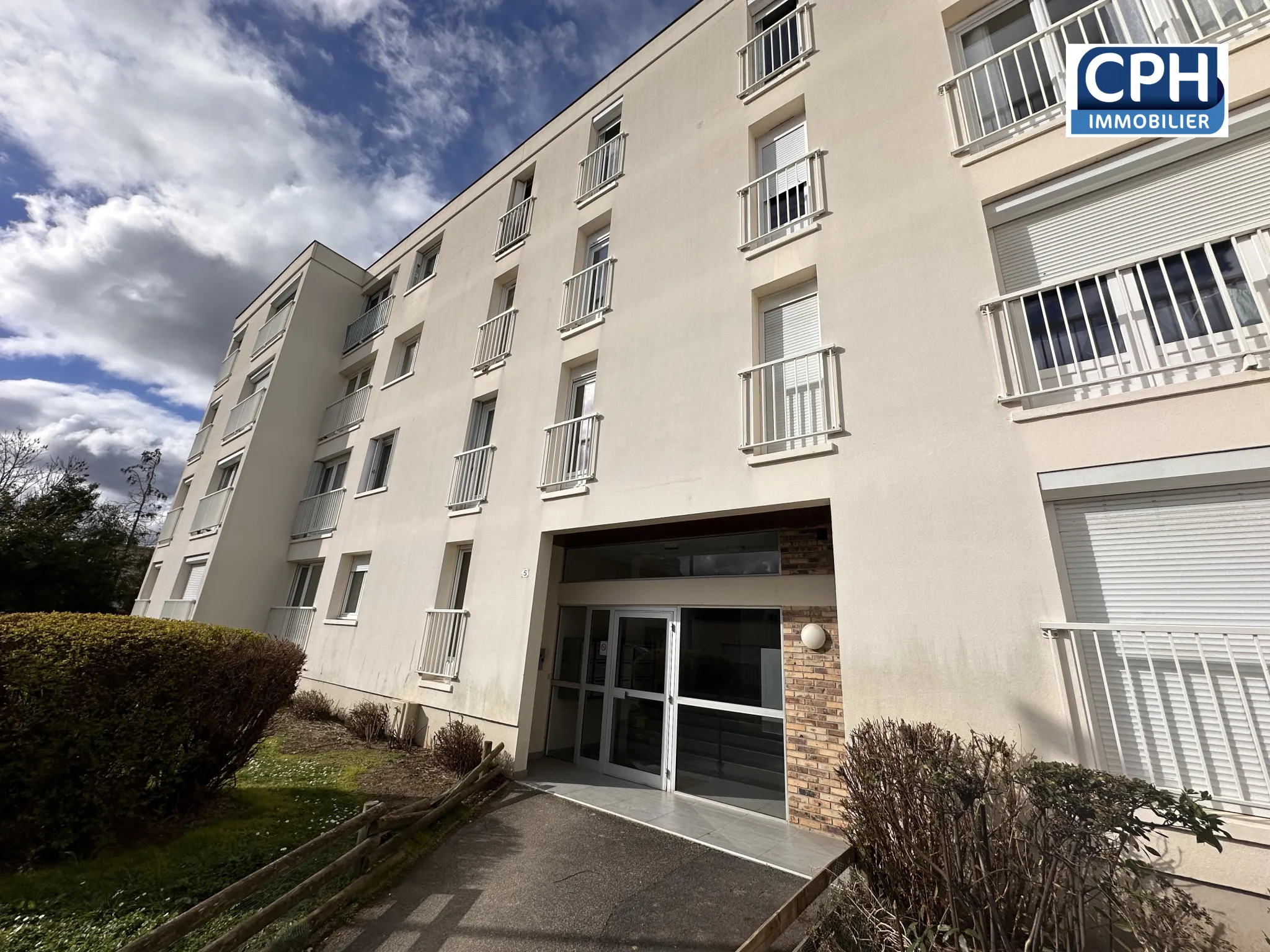 Appartement de 42m2 à Caen avec garage et cave 