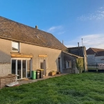 Maison ancienne rénovée avec jardin à Sainville