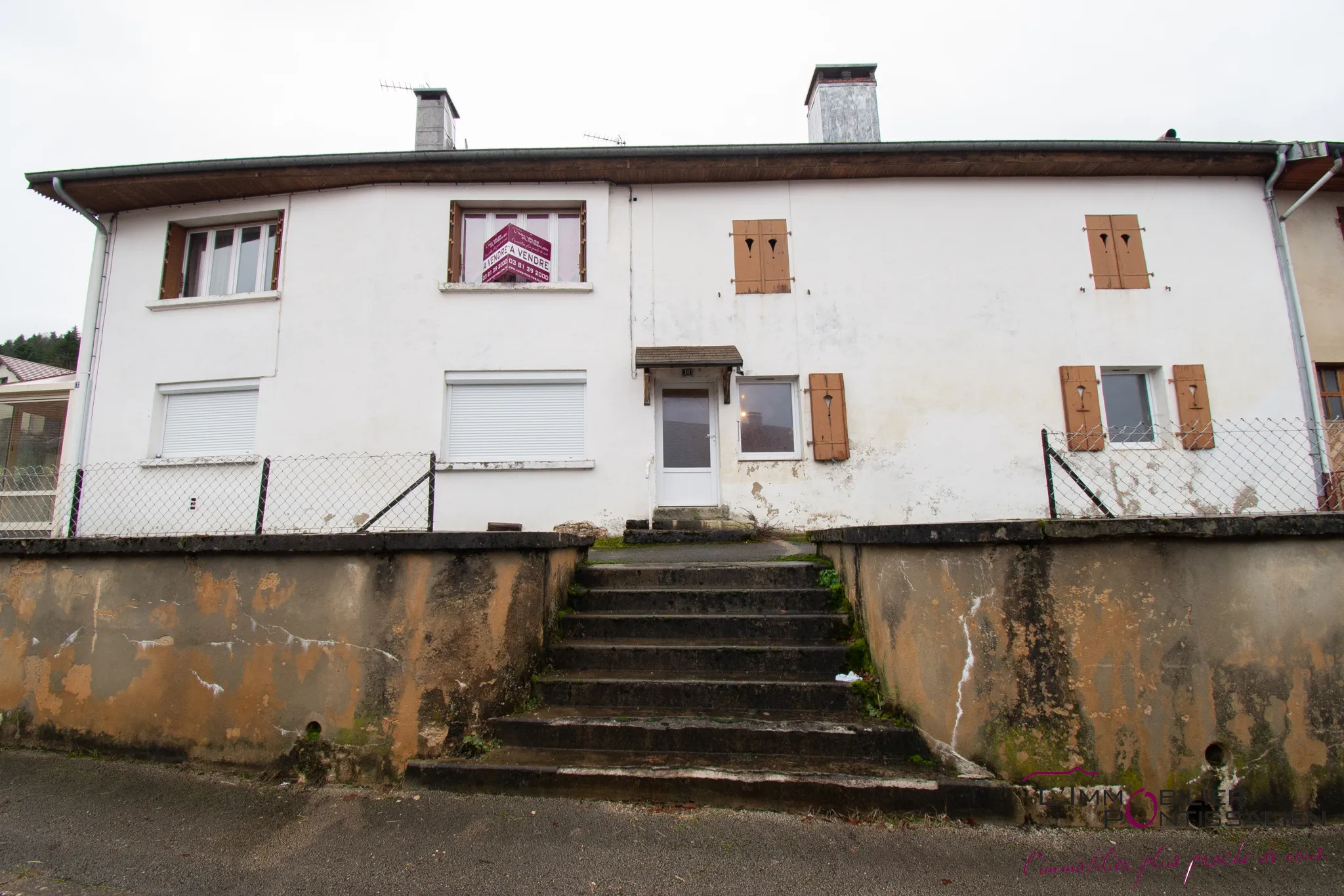 Ferme mitoyenne à Sombacour : 2 logements sur 1724m2 