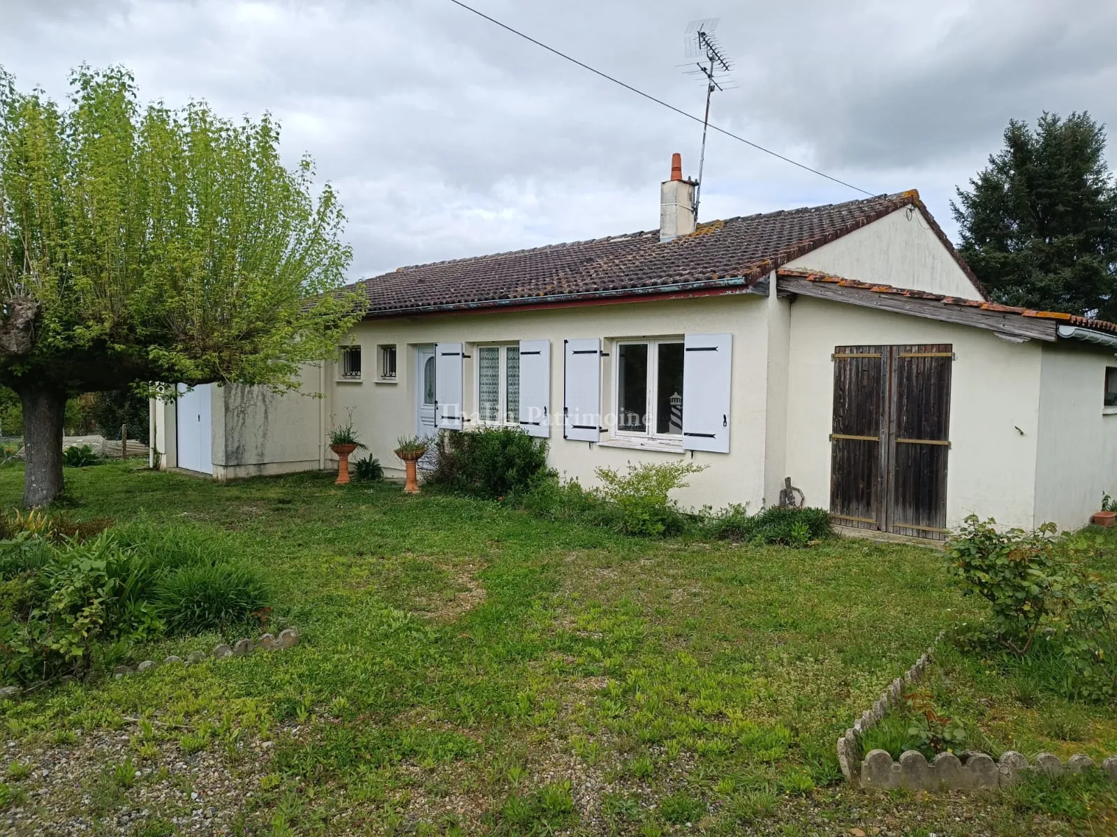 Single-Storey House for Sale in Castets-en-Dorthe 