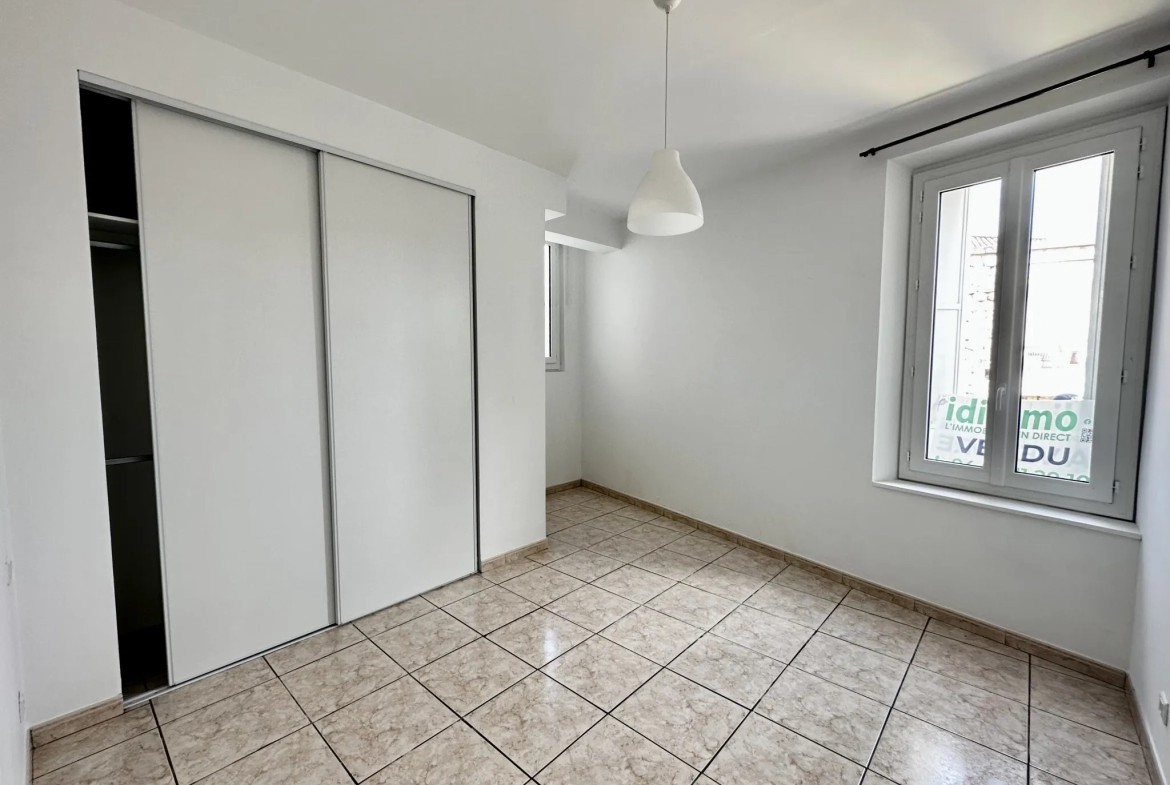 Appartement T3 rénové à Villeneuve les Avignon 