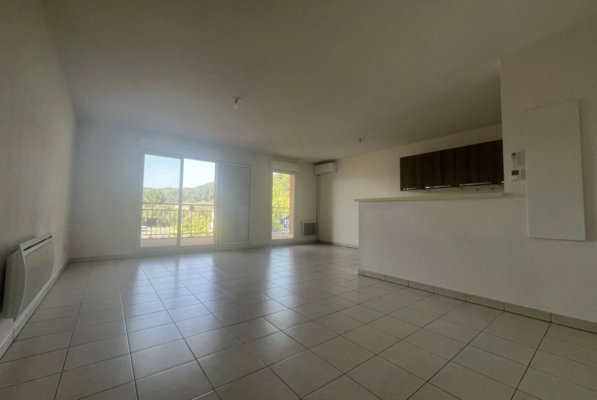 Appartement F3 avec Vue Panoramique - Le Luc 