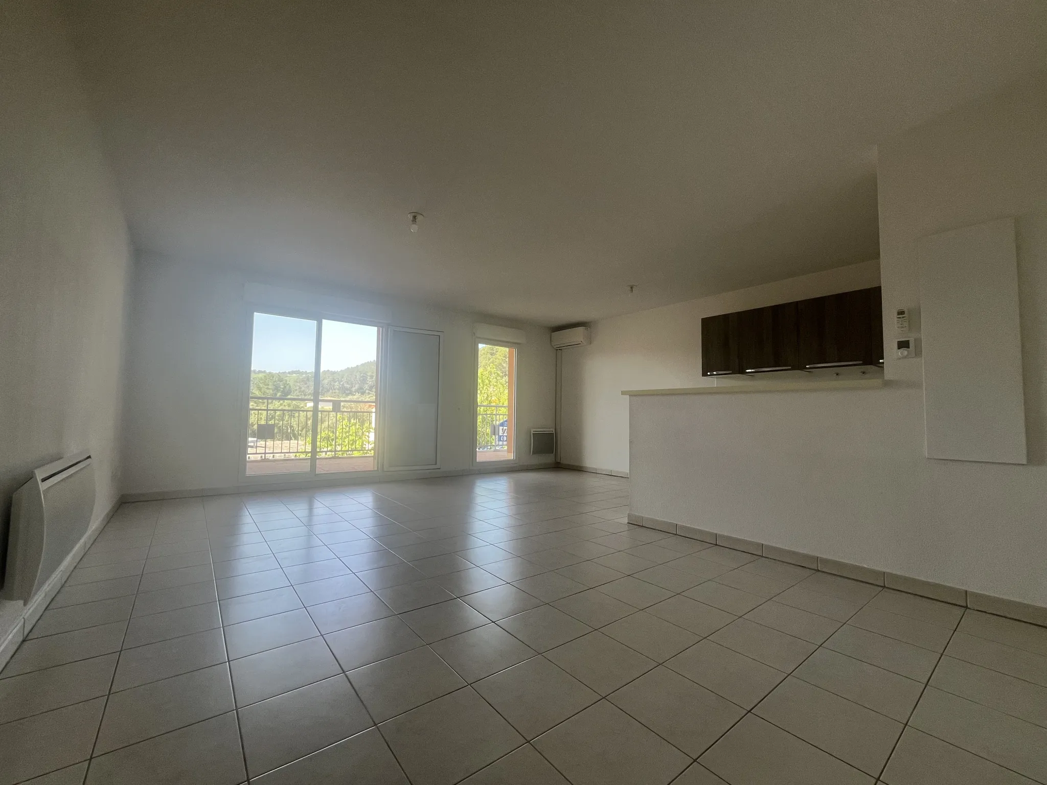 Appartement F3 avec Vue Panoramique - Le Luc 