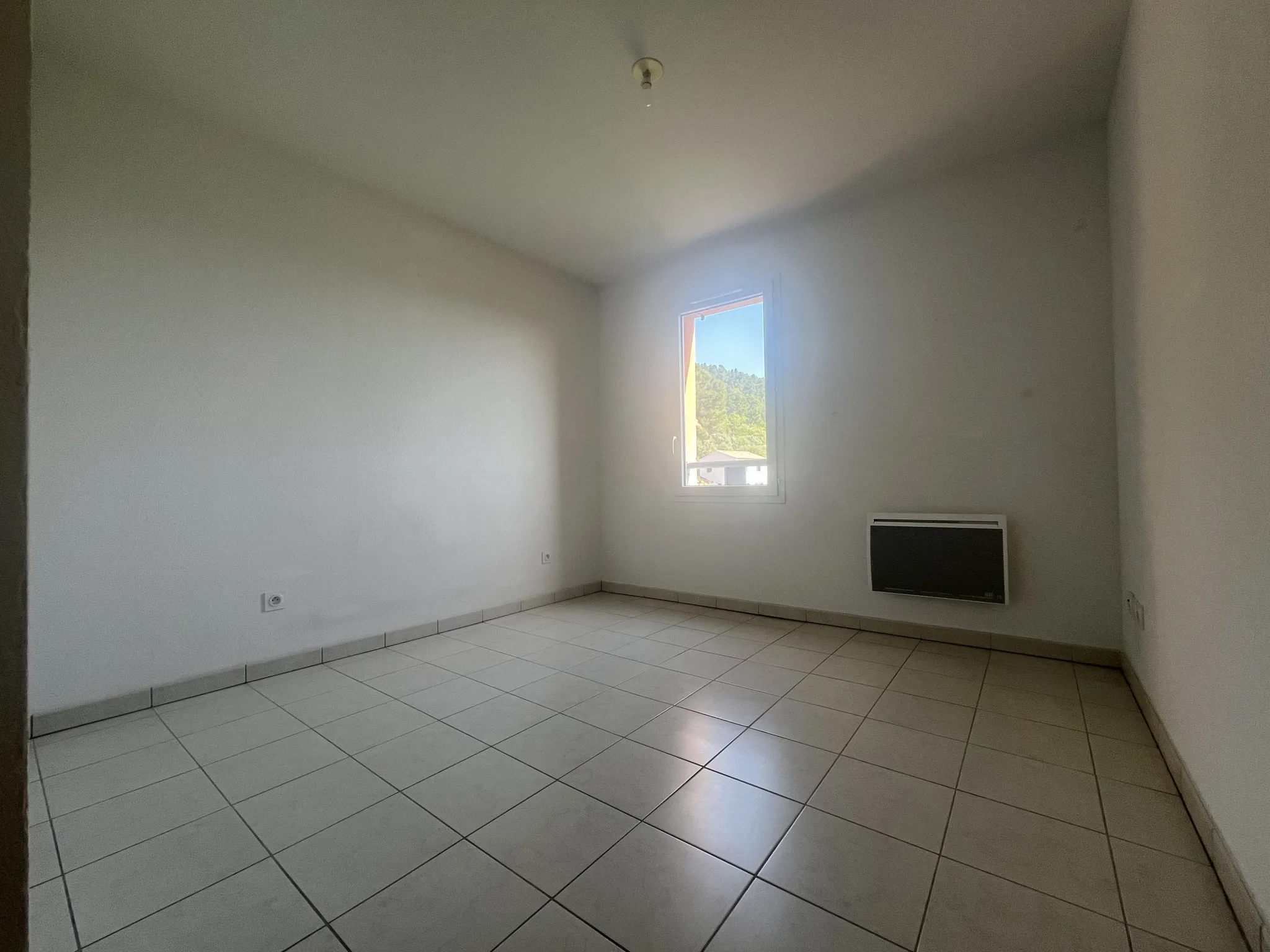 Appartement F3 avec Vue Panoramique - Le Luc 