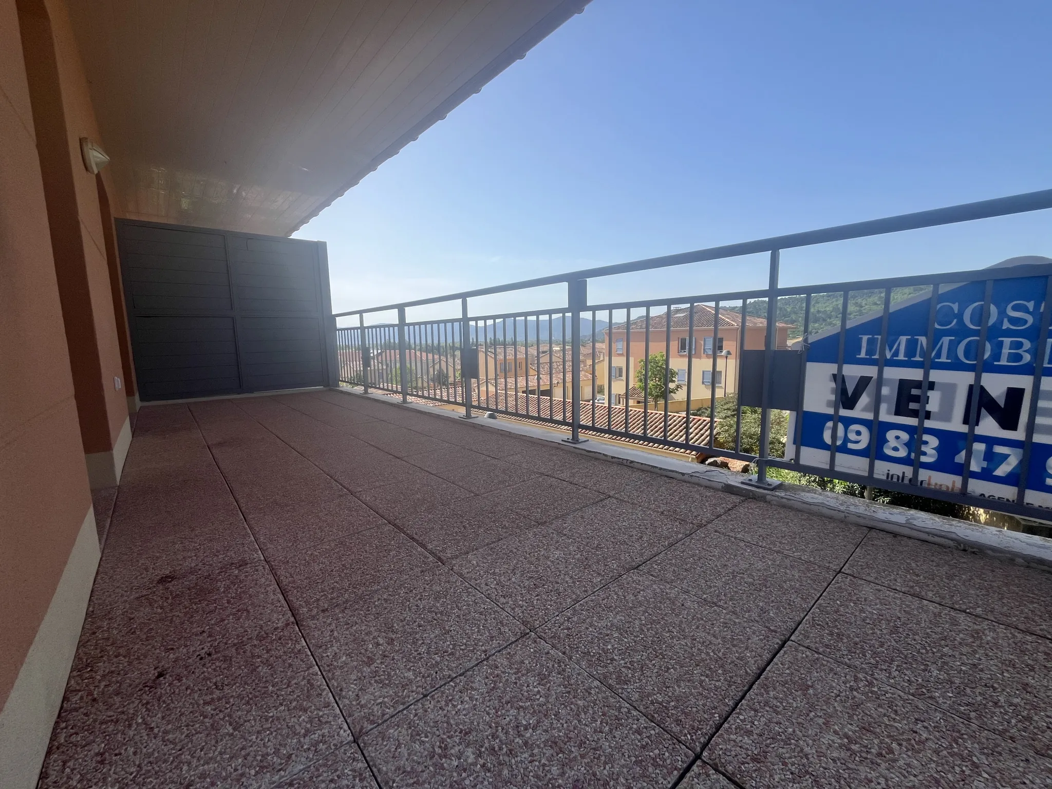 Appartement F3 avec Vue Panoramique - Le Luc 