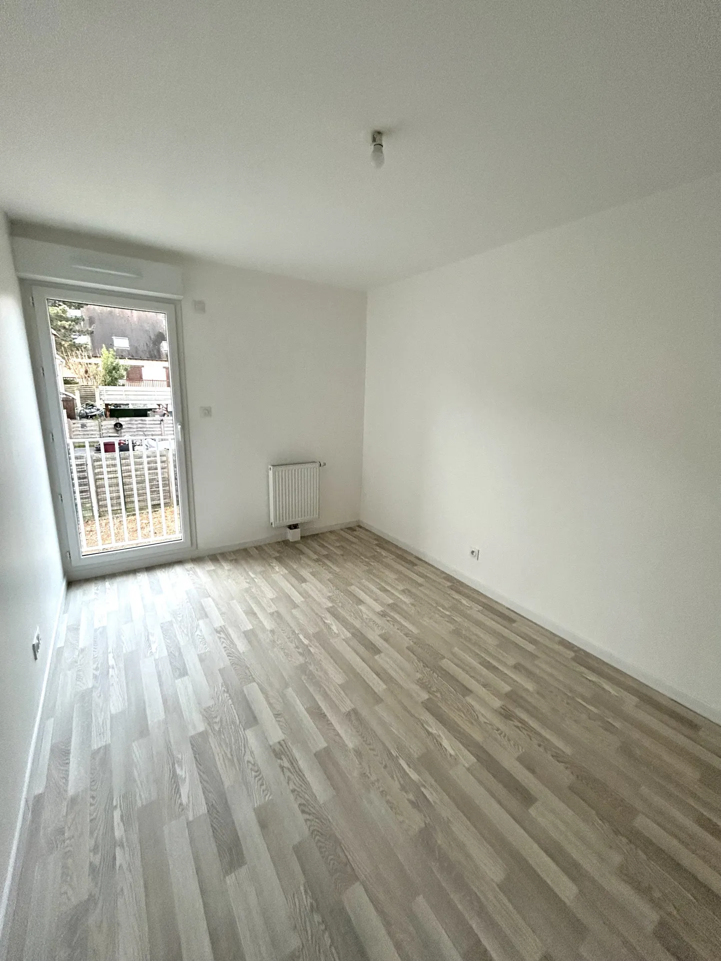 Appartement 3 pièces à MONTFERMEIL - RÉCENT 60m2 