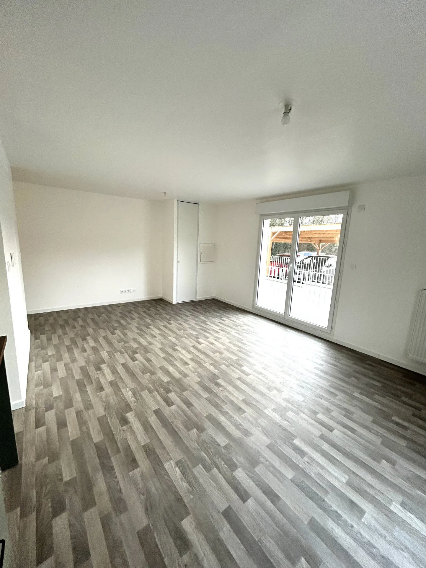 Appartement 3 pièces à MONTFERMEIL - RÉCENT 60m2 