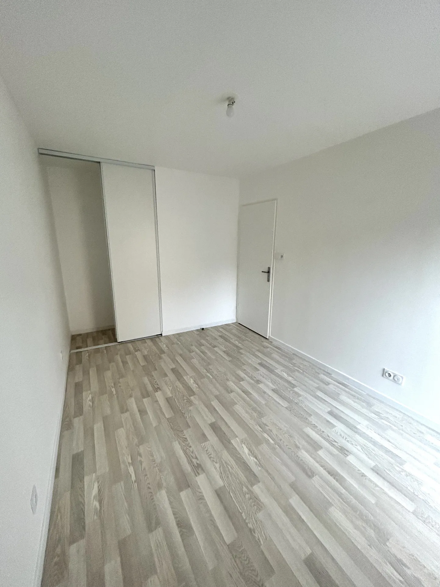 Appartement 3 pièces à MONTFERMEIL - RÉCENT 60m2 