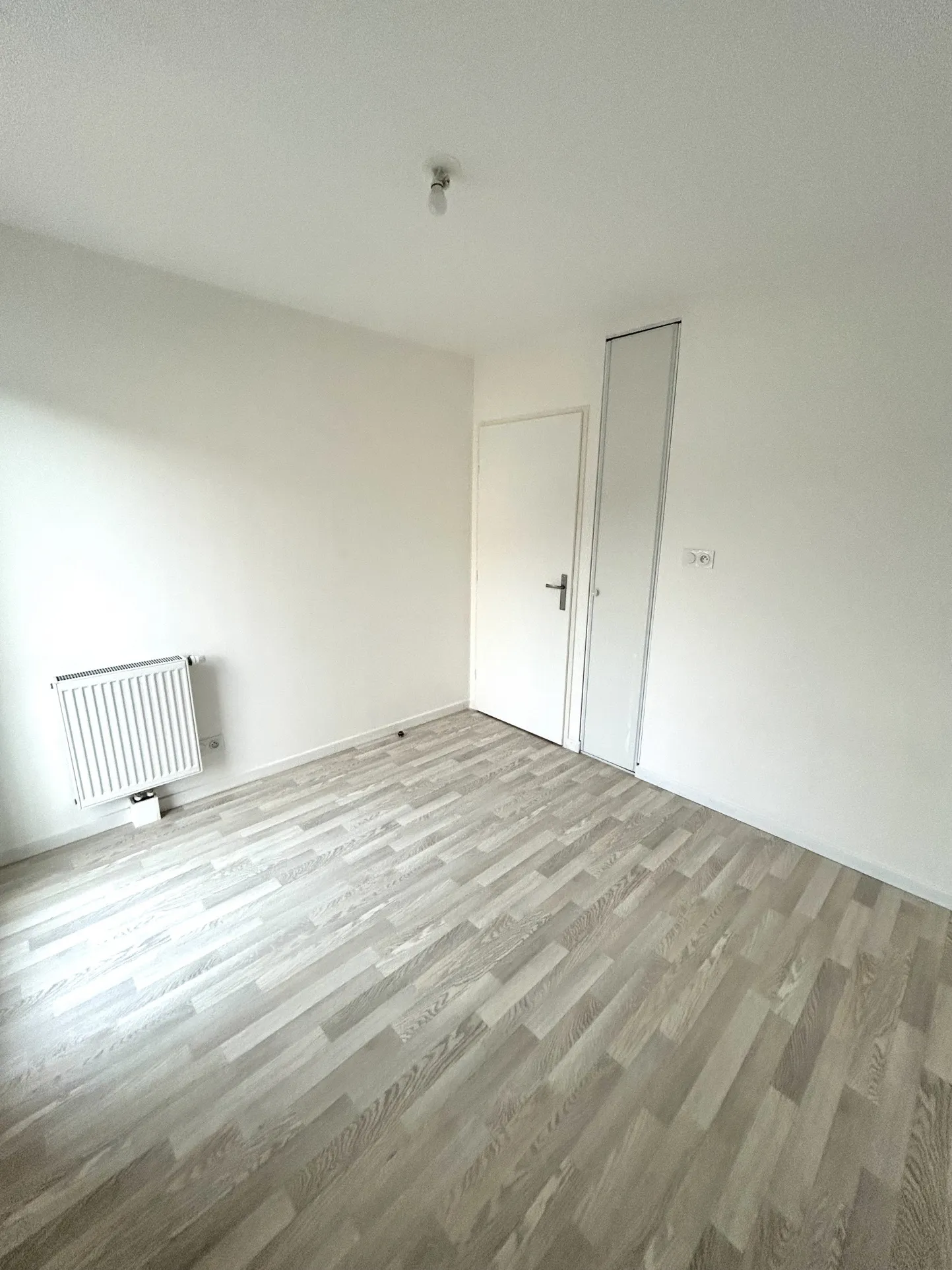 Appartement 3 pièces à MONTFERMEIL - RÉCENT 60m2 