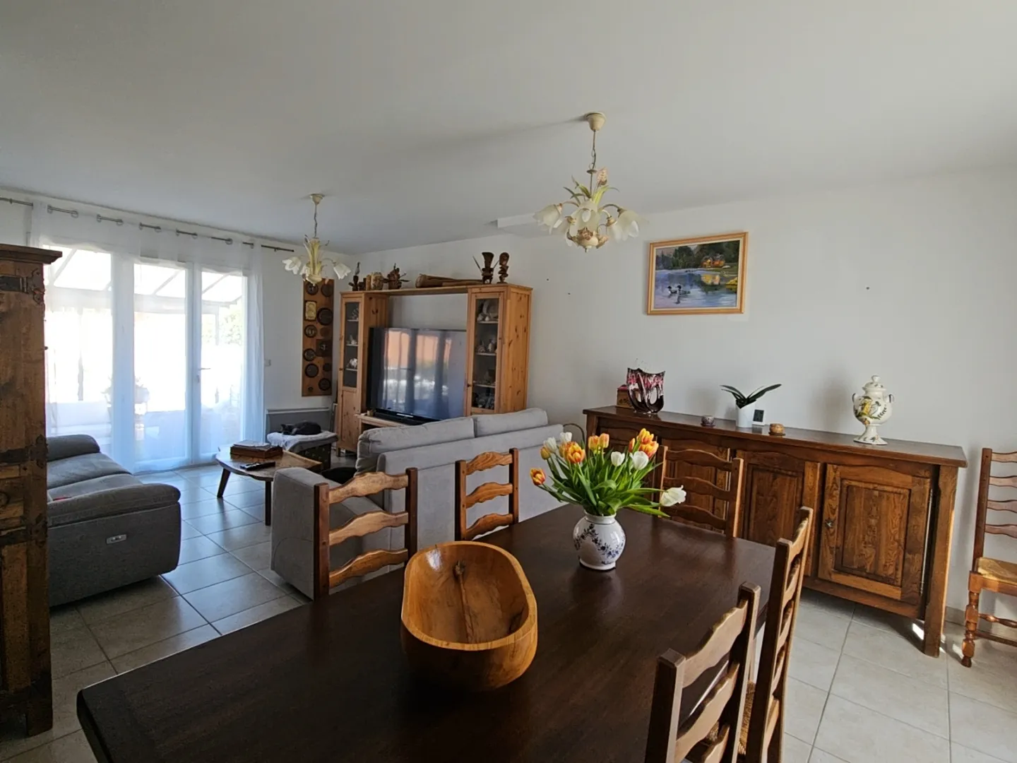 Maison familiale récente avec 3 chambres à vendre à PIGNANS 