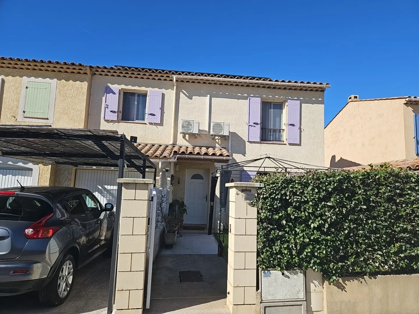 Maison familiale récente avec 3 chambres à vendre à PIGNANS 