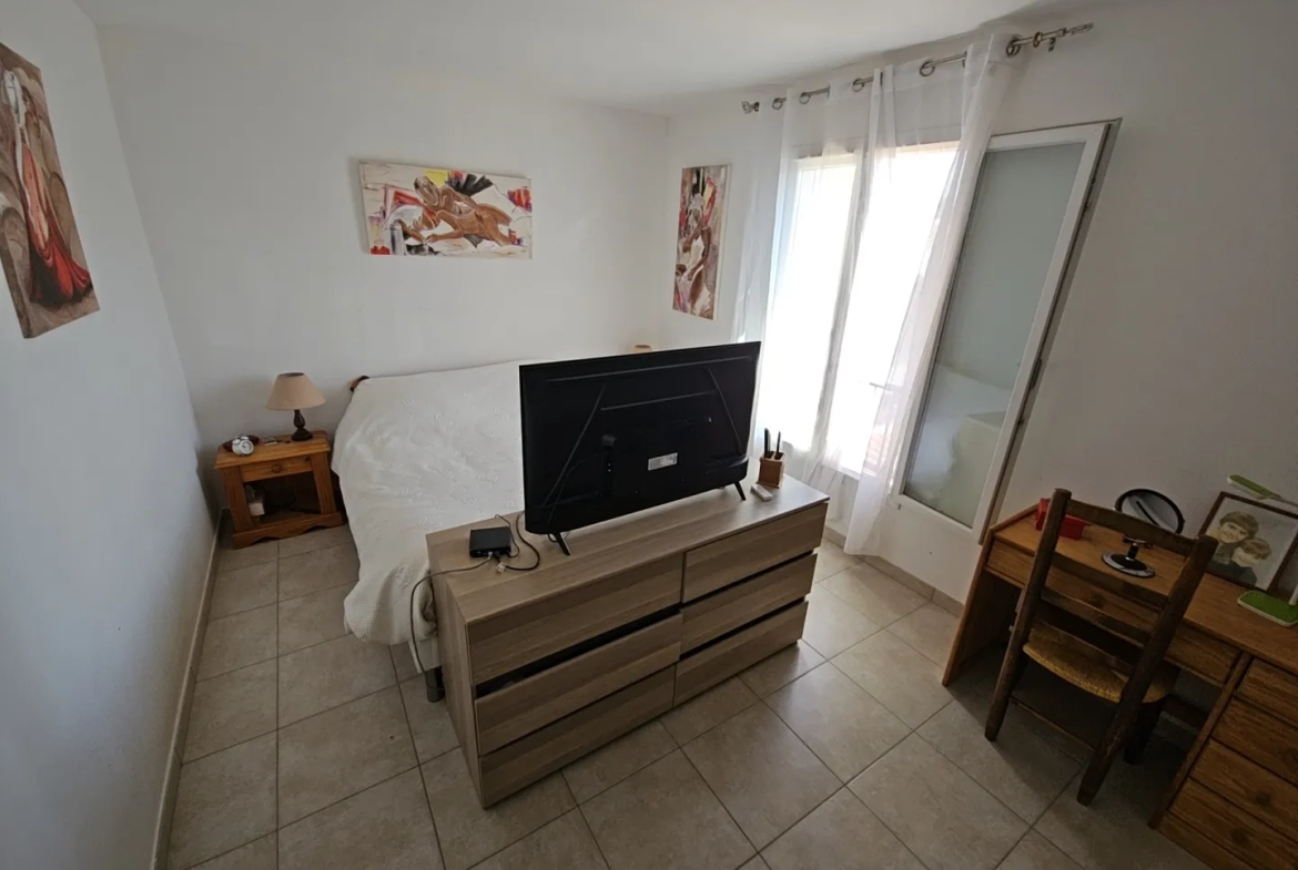 Maison familiale récente avec 3 chambres à vendre à PIGNANS 