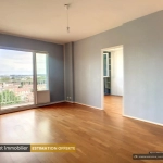 Appartement de Type 3 avec Balcon et Vue Dégagée