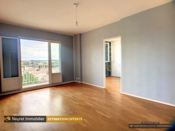 Appartement de Type 3 avec Balcon et Vue Dégagée