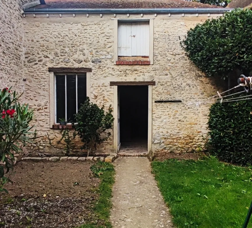 Maison Bourgeoise à Dourdan avec Grenier Aménageable 