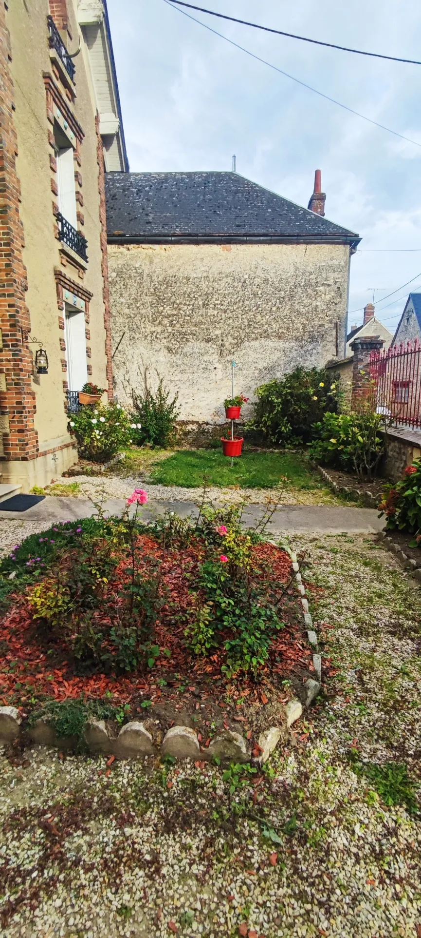 Maison Bourgeoise à Dourdan avec Grenier Aménageable 