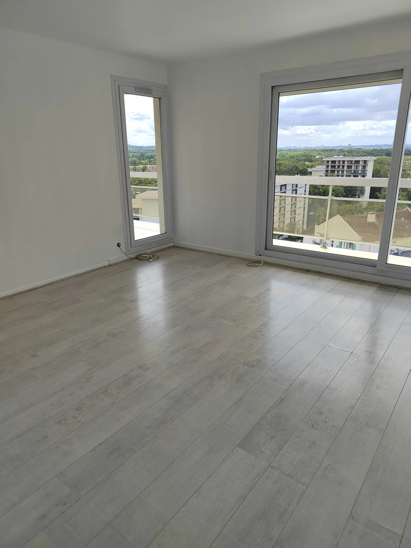 Grand appartement de 82m2 au dernier étage 