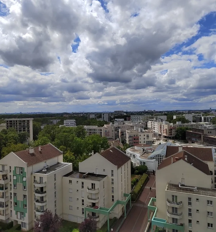 Grand appartement de 82m2 au dernier étage 