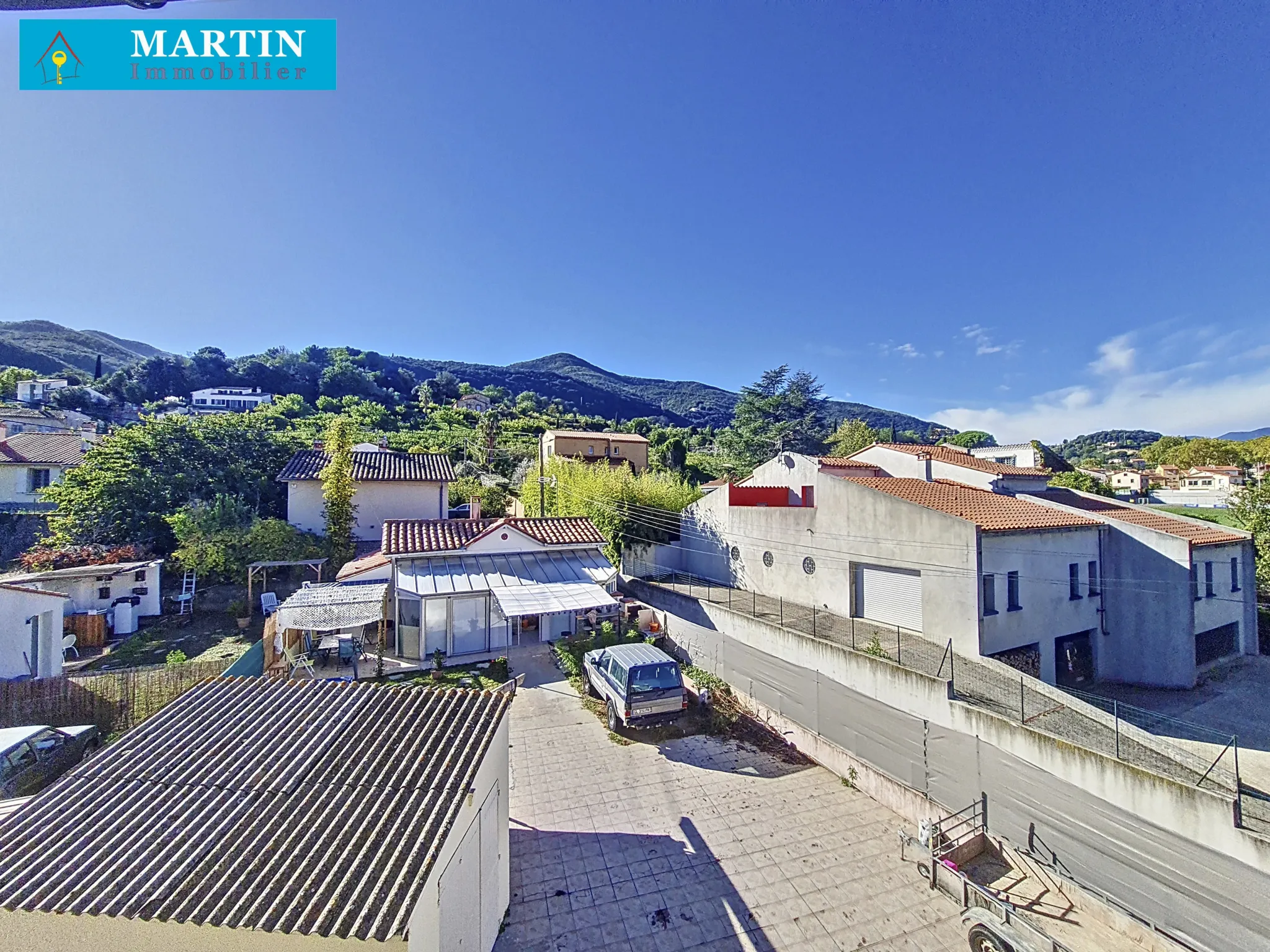 Appartement T3 rénové avec vue à CERET 