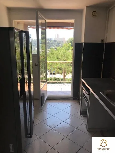 Appartement T3/4 avec balcon et parking à Marseille 13013 