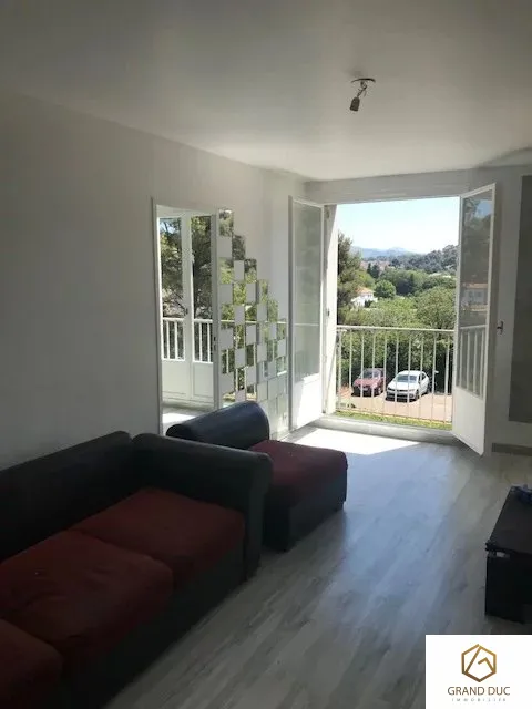 Appartement T3/4 avec balcon et parking à Marseille 13013 