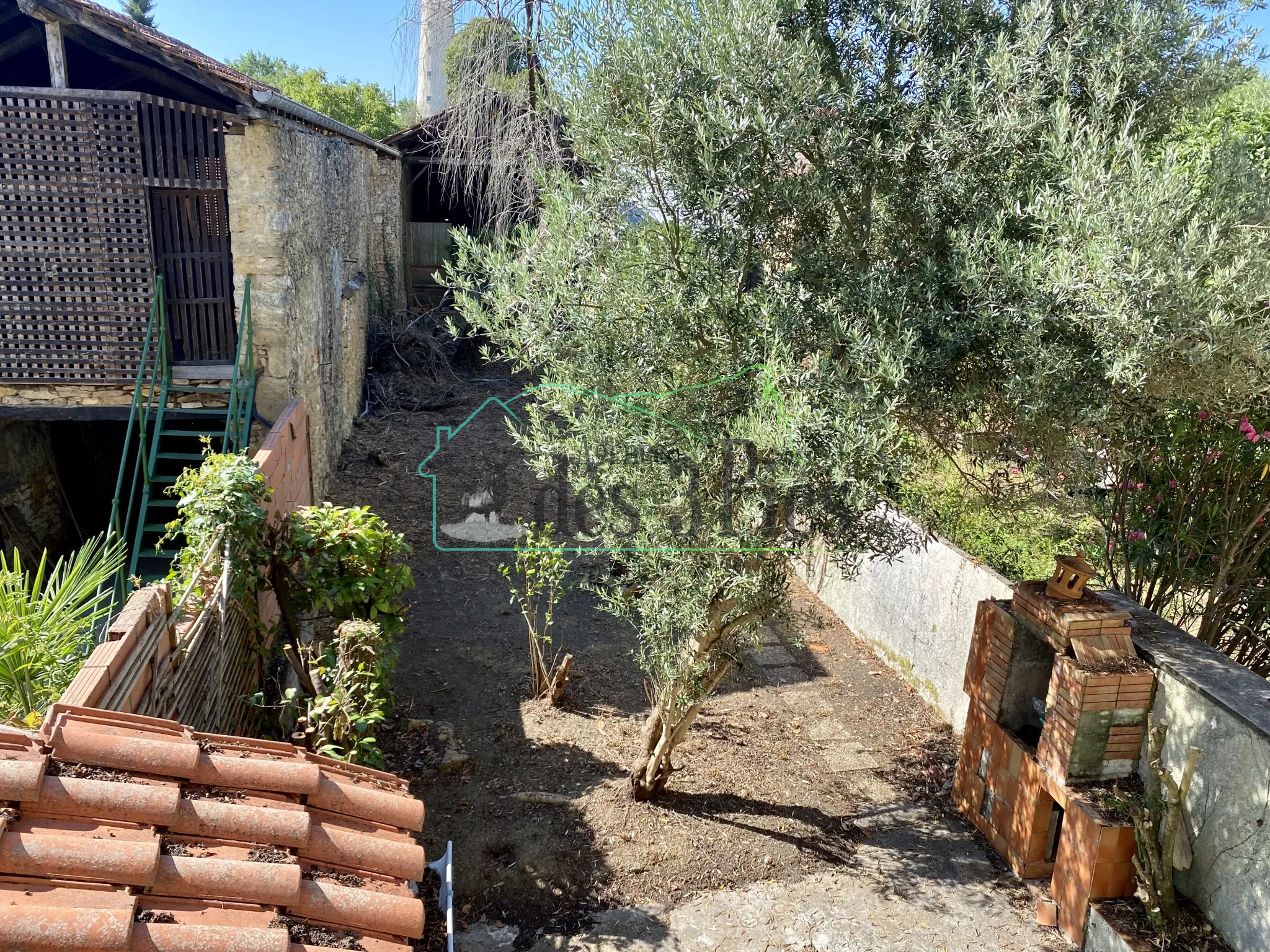 Maison à rénover à Cassagnabère-Tournas 