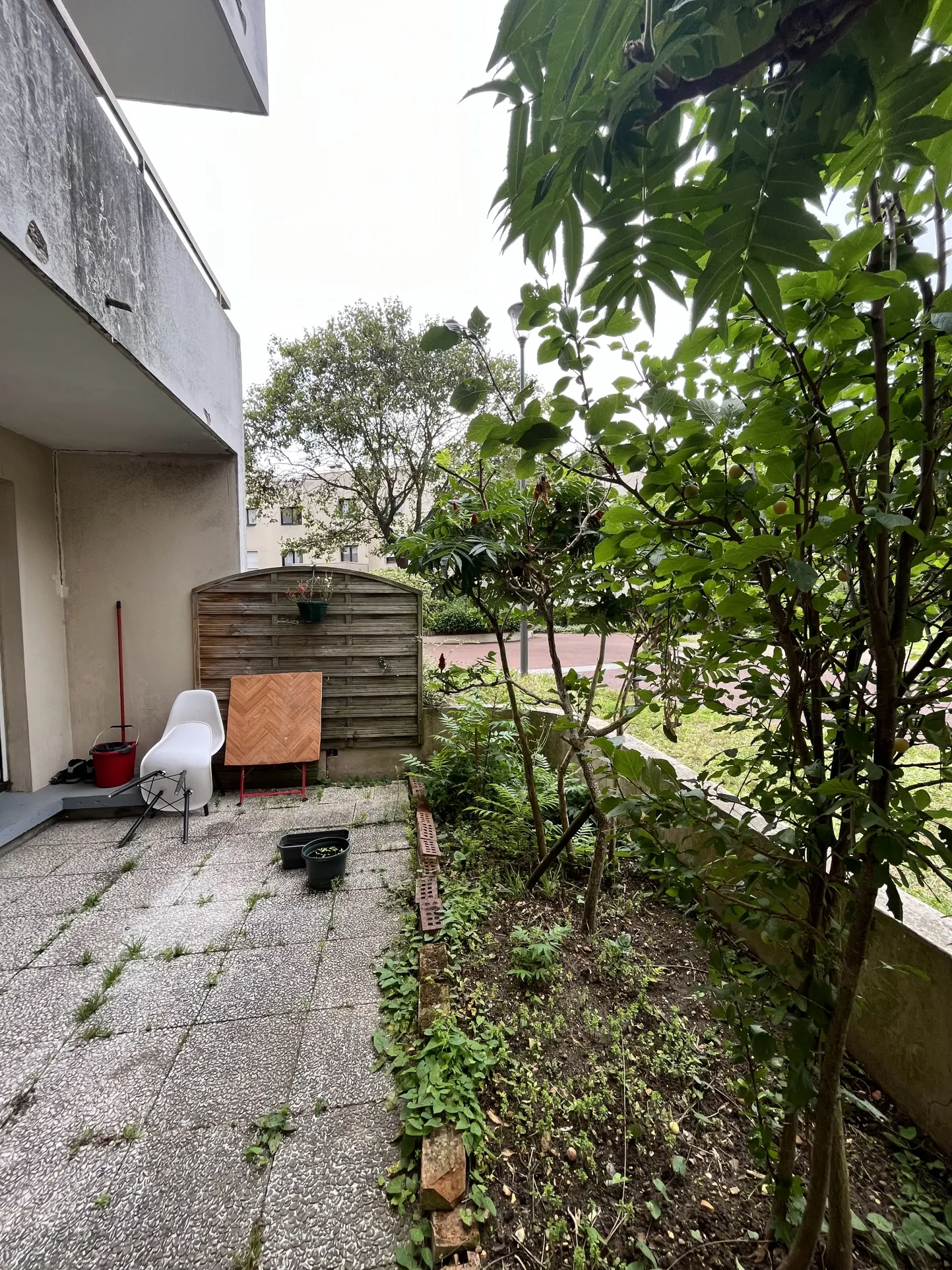 Appartement Deux Pièces à Cergy Préfecture avec Jardin 