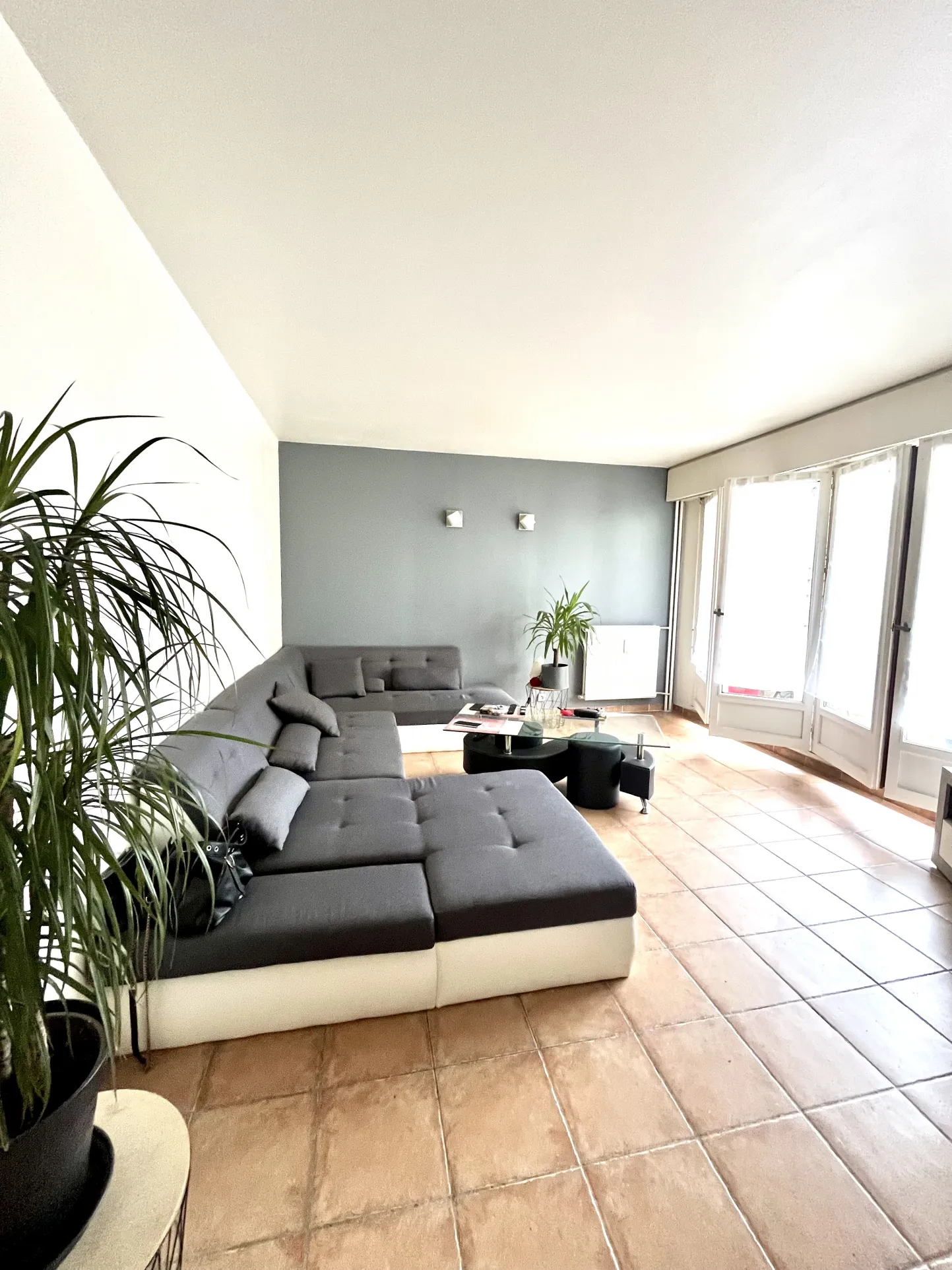 Appartement Deux Pièces à Cergy Préfecture avec Jardin 