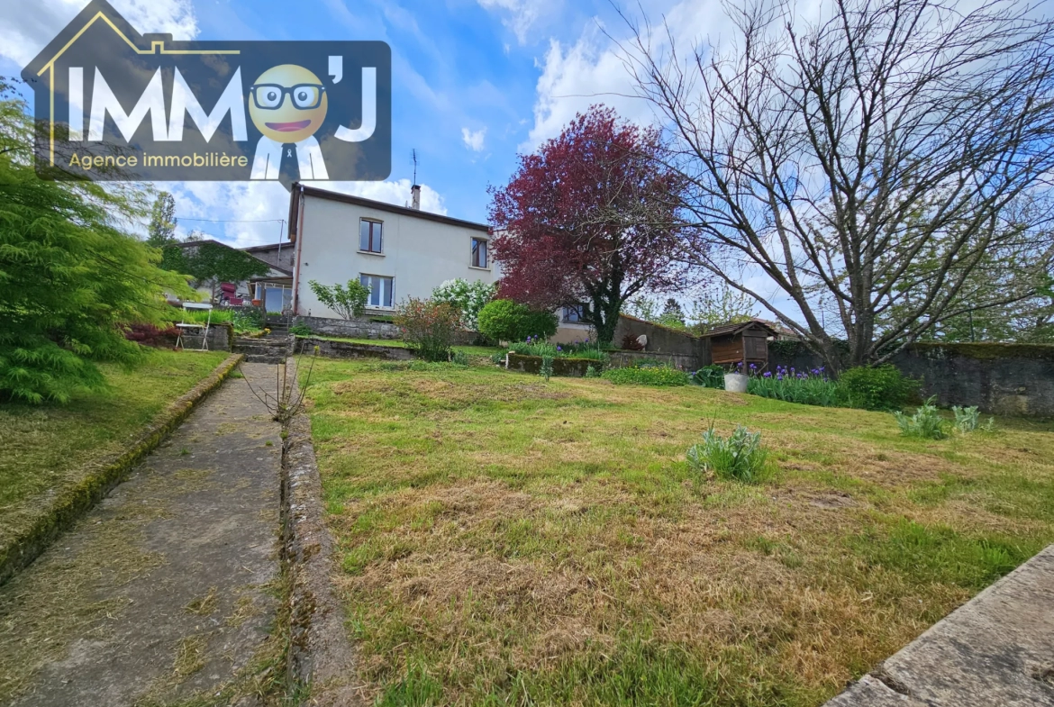 Belle maison avec vue sur la Moselle à Sexey-aux-Forges 