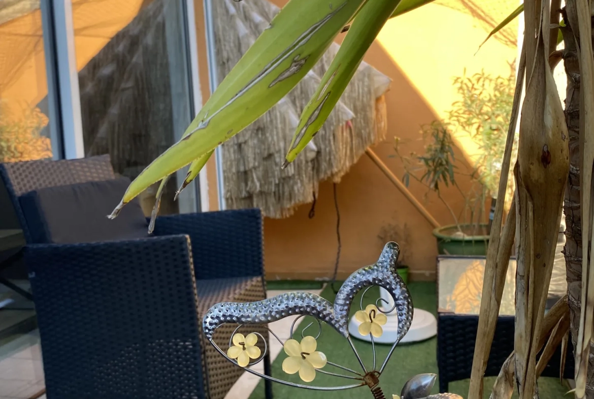 Appartement de type 2 avec terrasse à Lunel 