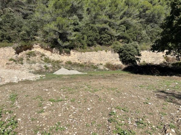 Terrain à bâtir viabilisé à Vaison la Romaine