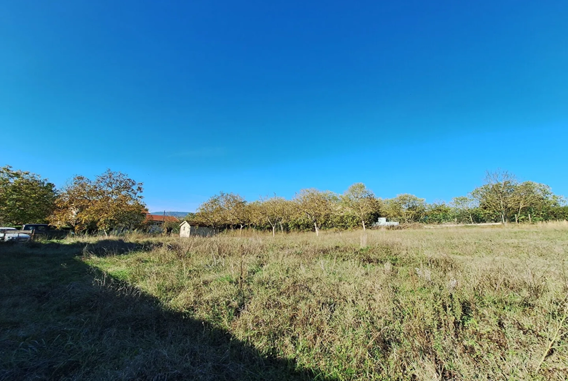 Terrain à bâtir 476m2 - Saint-Alban-du-Rhône (38370) 