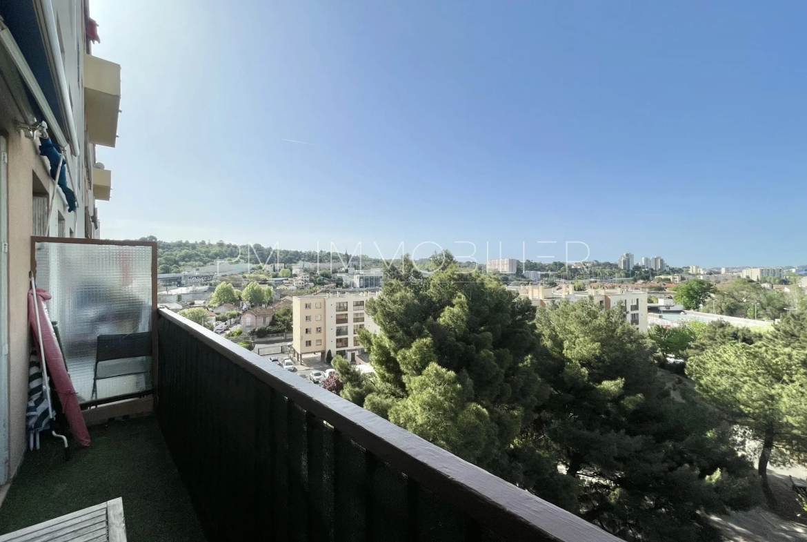 Appartement 3/4 pièces à Marseille avec vue dégagée 