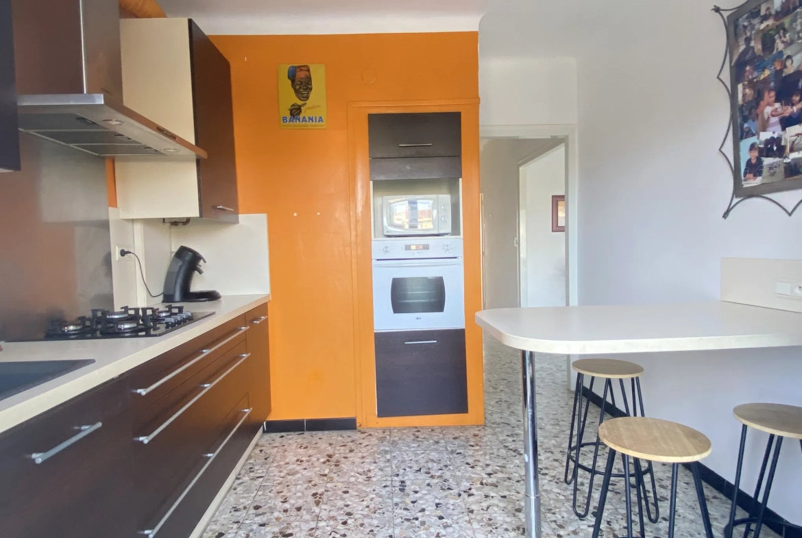 Spacieux 3 pièces avec balcon et garage dans quartier Le Balcon à Perpignan 