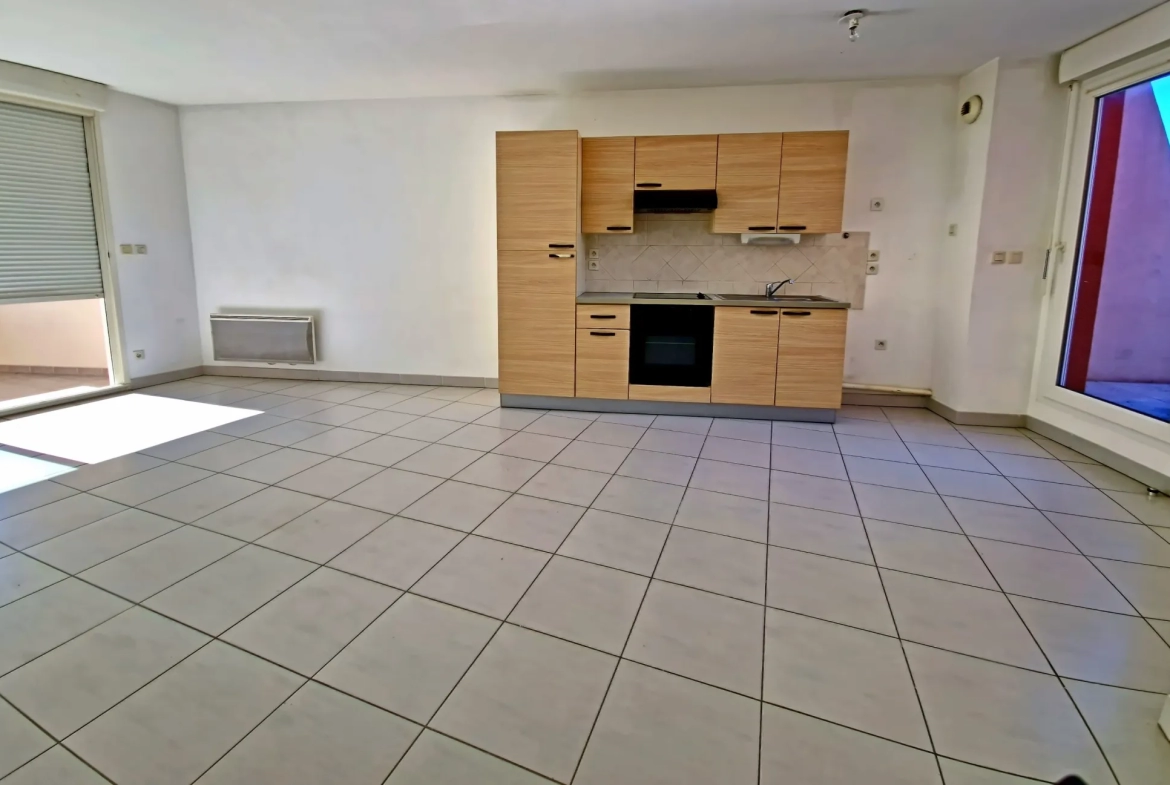 Spacious 1-Bed Apartment with Terrace in Castelnau Le Lez 