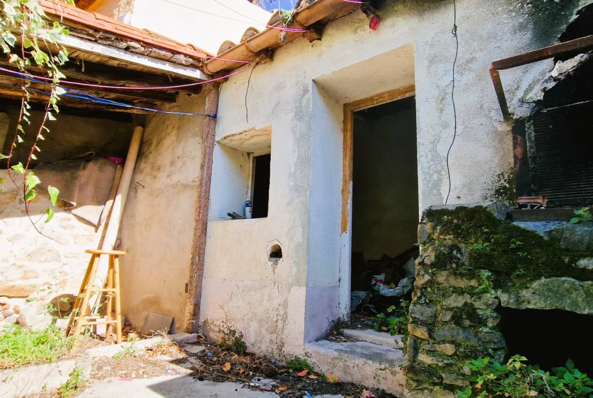 Maison de village à rénover entre l'Espagne et la Méditerranée 