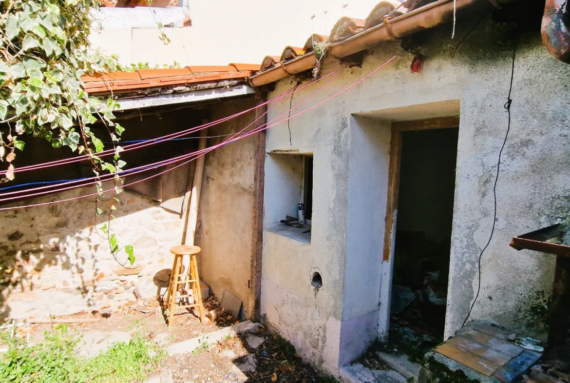 Maison de village à rénover entre l'Espagne et la Méditerranée 