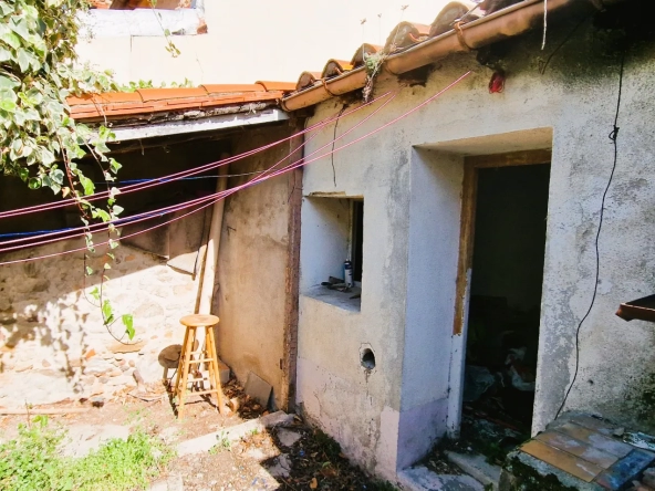 Maison de village à rénover entre l'Espagne et la Méditerranée