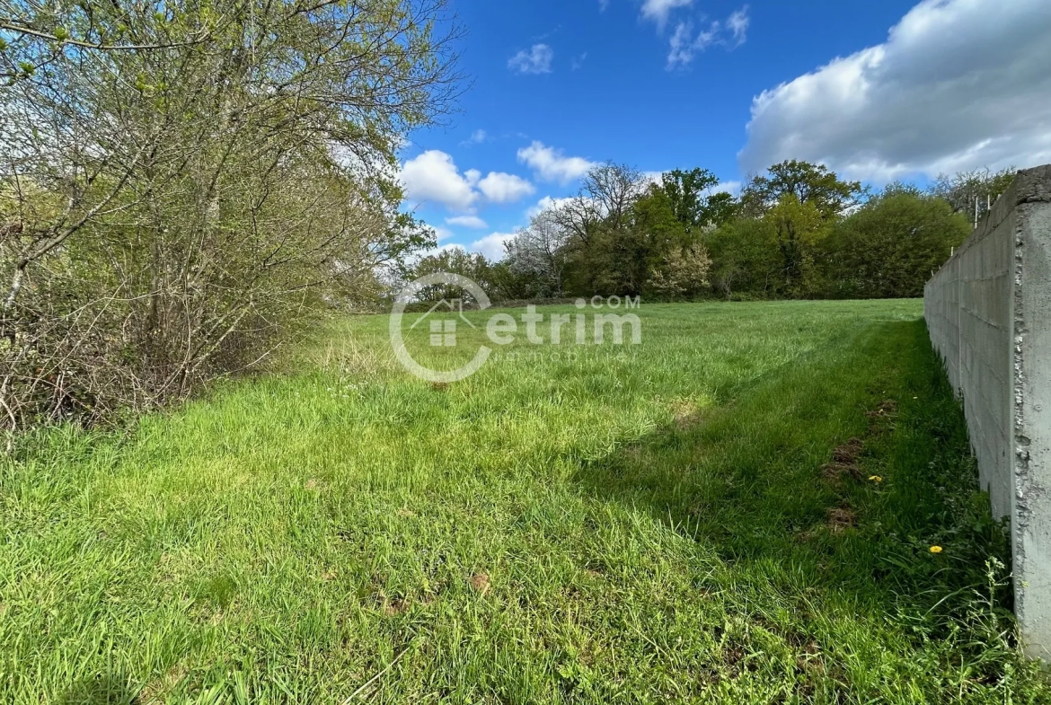 Terrain à bâtir de 1.100 m2 à Bulhon avec vue dégagée 