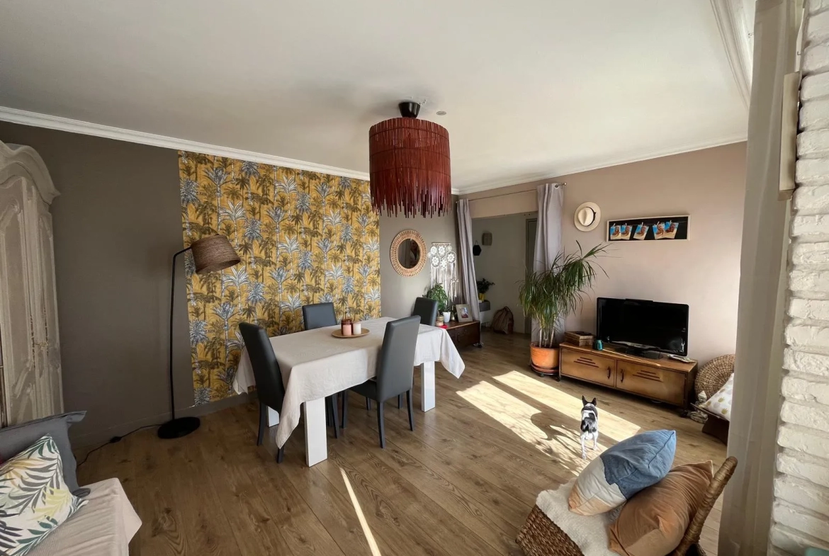 Appartement T5 avec vue dégagée à Marignane 